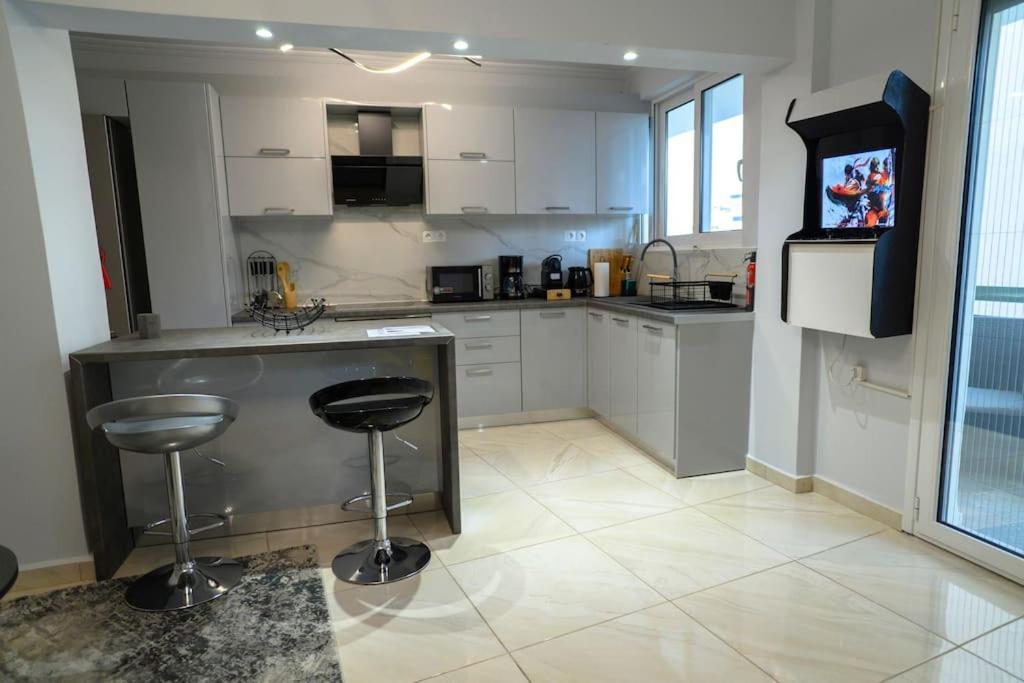 Apartamento Fresh Spicy 1Bd Amusement Arcade Atenas Exterior foto